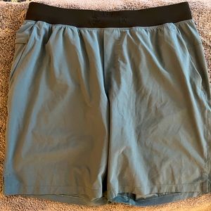 Lululemon T.HE. **LINERLESS** short, XL, 9” inseam.  Admiral Blue